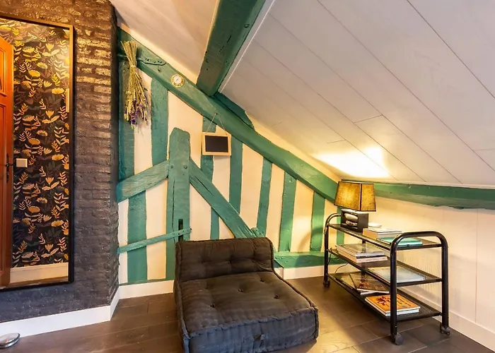 Maree Haute - Nice Refresh Studio In A Full Center - Netflix - Wifi -