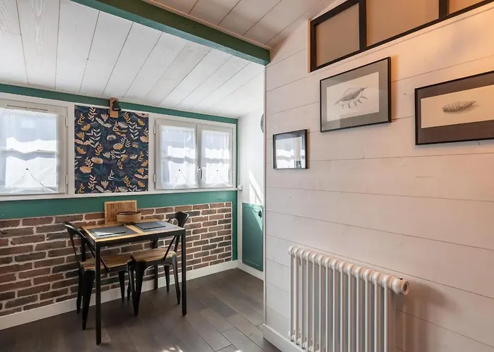 Maree Haute - Nice Refresh Studio In A Full Center - Netflix - Wifi -